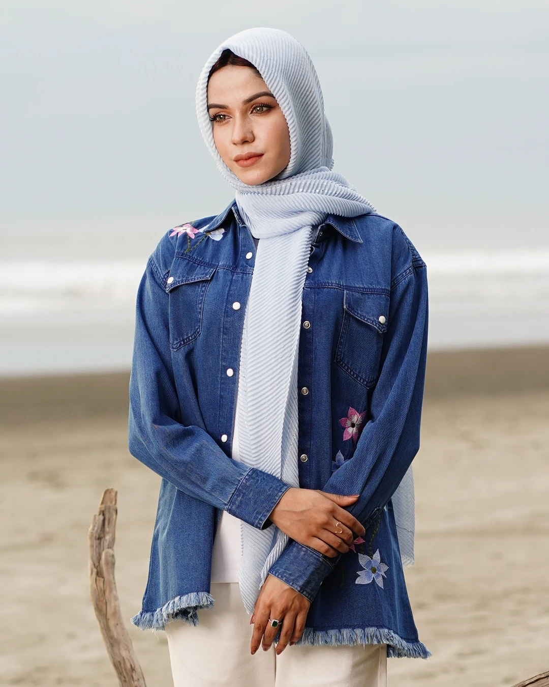 Embroidered Denim Overshirt for Women – Stylish and Comfortabl