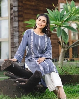Flickere Outfit-Grey Cotton One Piece Kurti with White Embroidered Panel – Casual Ladies Kurti