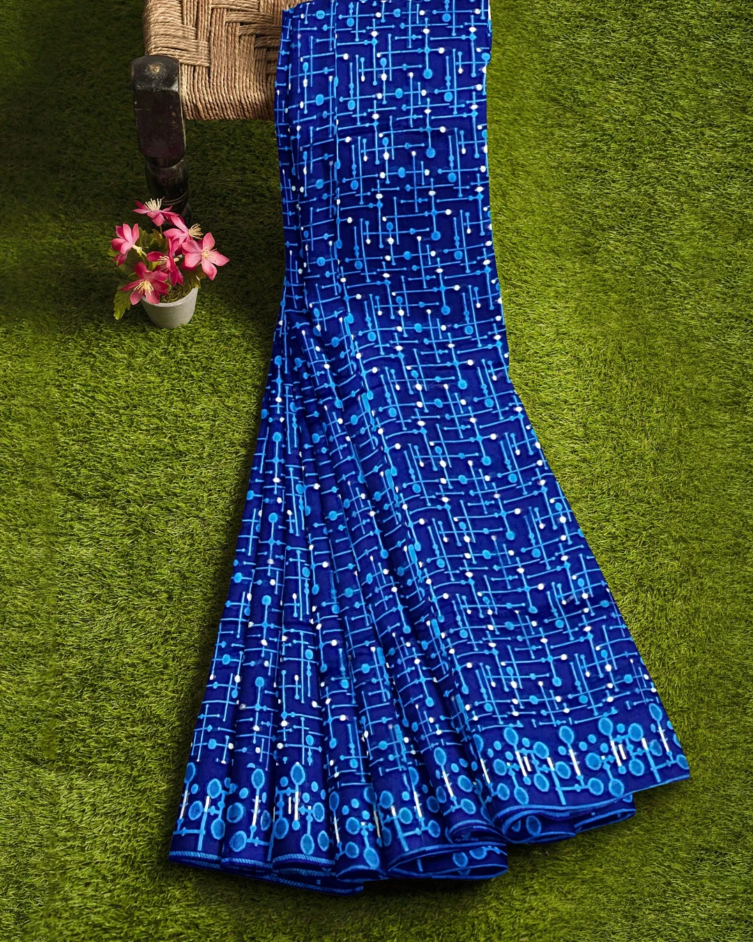 Flickere Outfit Royal Blue Geometric Half-Silk Saree